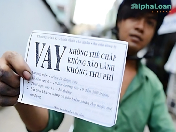 đối tượng quảng cáo dịch vụ vay tiền đứng