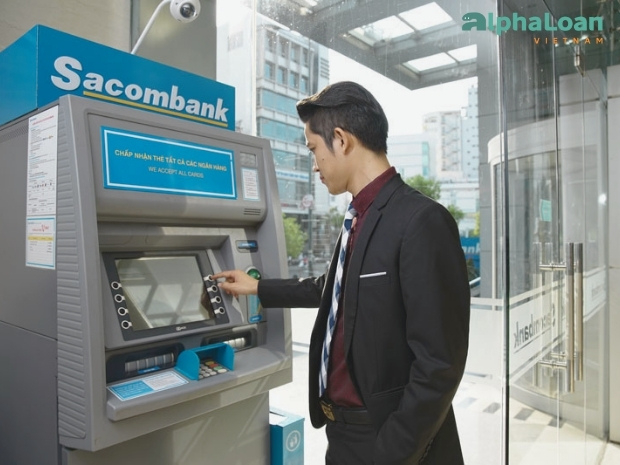 rút tiền bằng thẻ ATM Sacombank